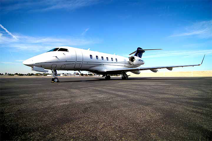 Challenger 300