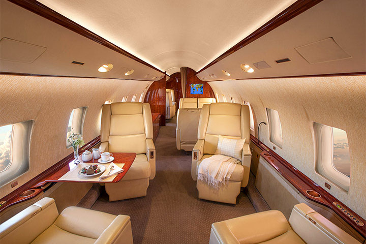 Privé Jets Featured on Out Traveler